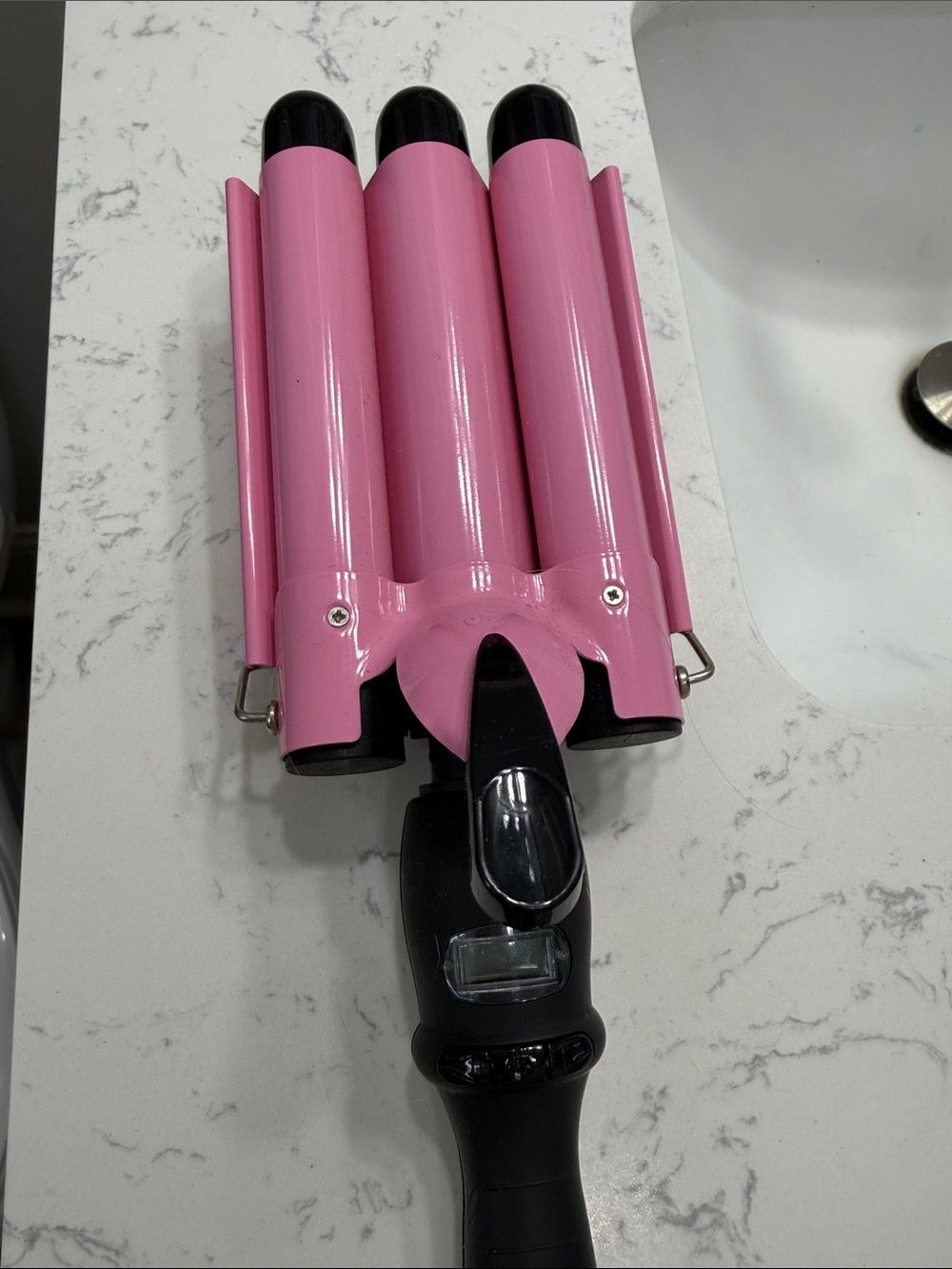 Beachwaver  Triple Barrel Hair Waver- only used a few times. Perfect condition!
